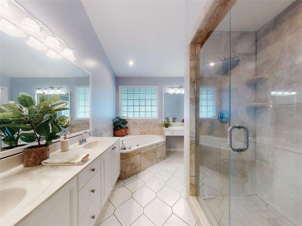 待售: $825,000 (4 贝兹, 3 浴室, 3004 平方英尺)