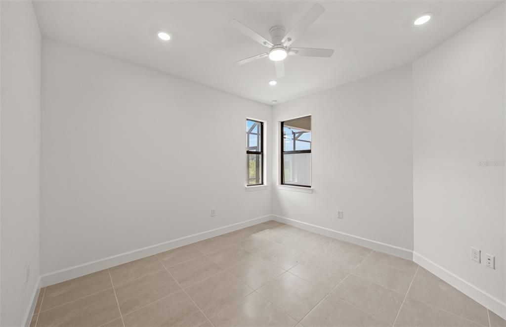 Под контрактом: $389,990 (2 спален, 2 ванн, 1448 Квадратных фут)