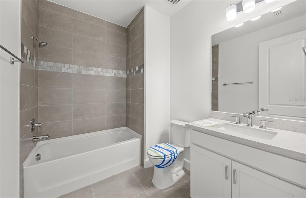 Под контрактом: $389,990 (2 спален, 2 ванн, 1448 Квадратных фут)