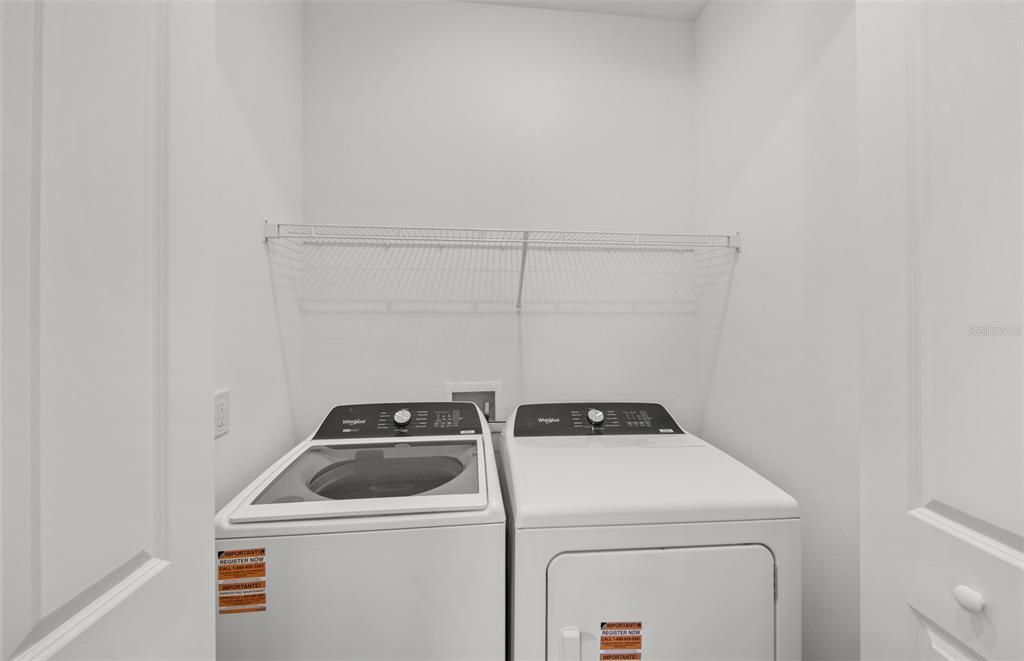 Под контрактом: $389,990 (2 спален, 2 ванн, 1448 Квадратных фут)