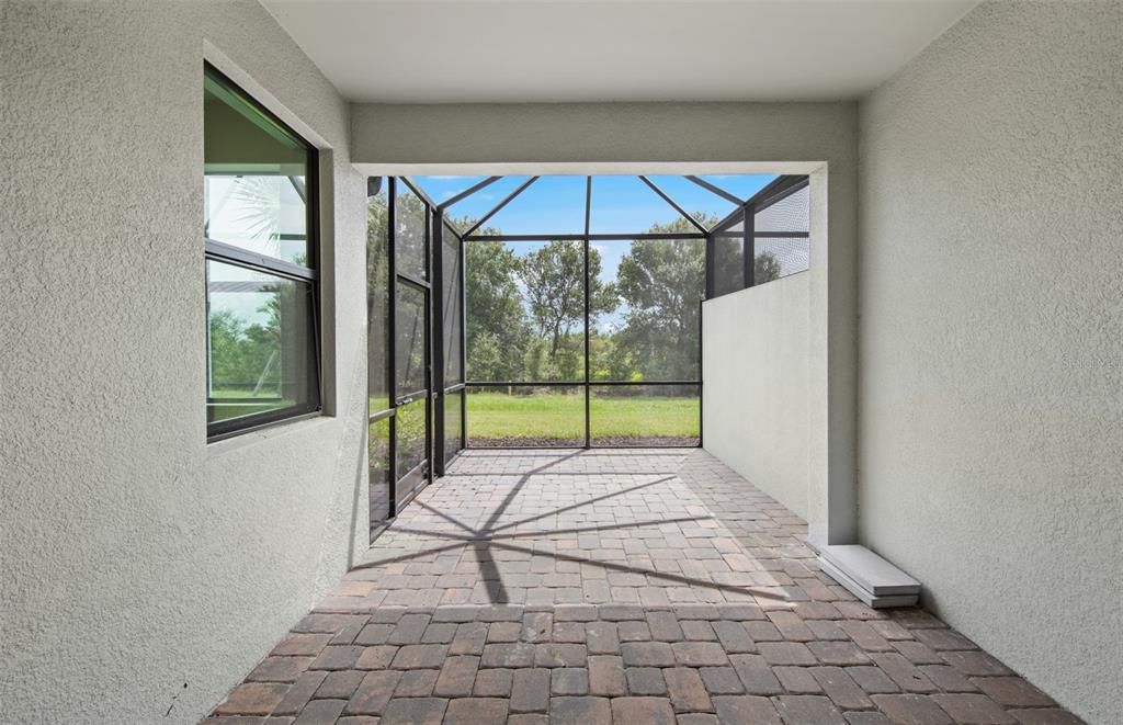 Под контрактом: $389,990 (2 спален, 2 ванн, 1448 Квадратных фут)