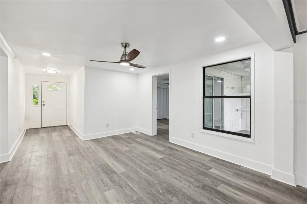 Active With Contract: $265,000 (3 beds, 2 baths, 1440 Square Feet)
