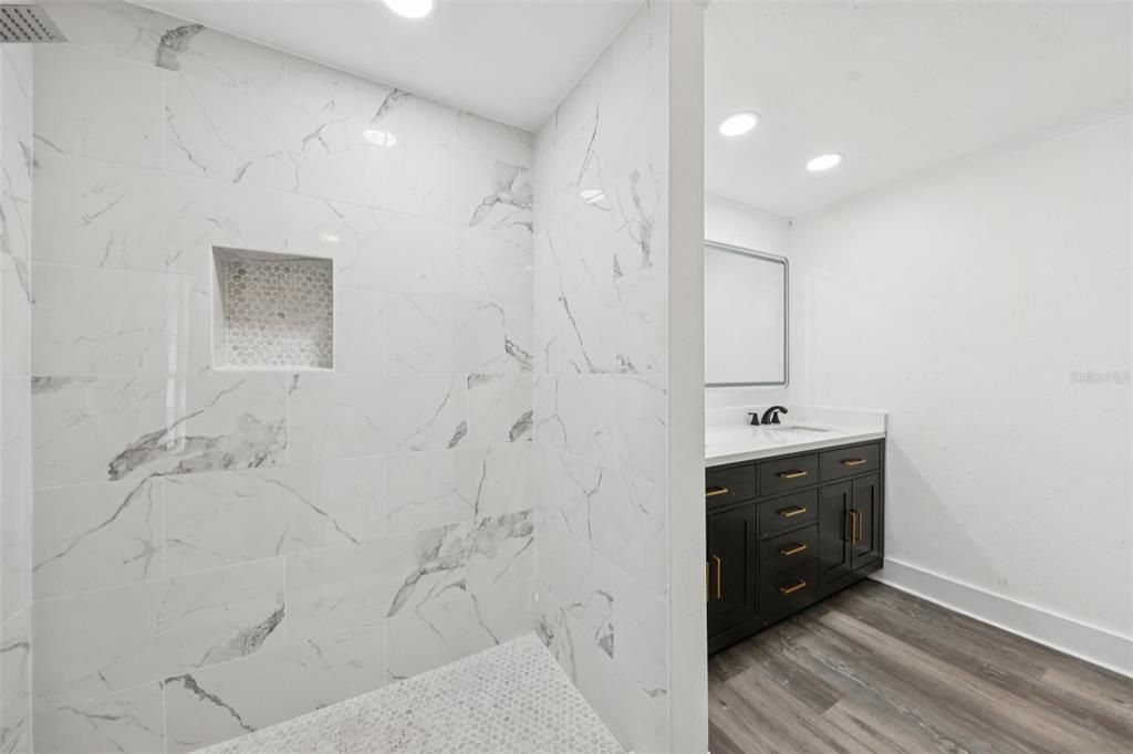 Active With Contract: $265,000 (3 beds, 2 baths, 1440 Square Feet)