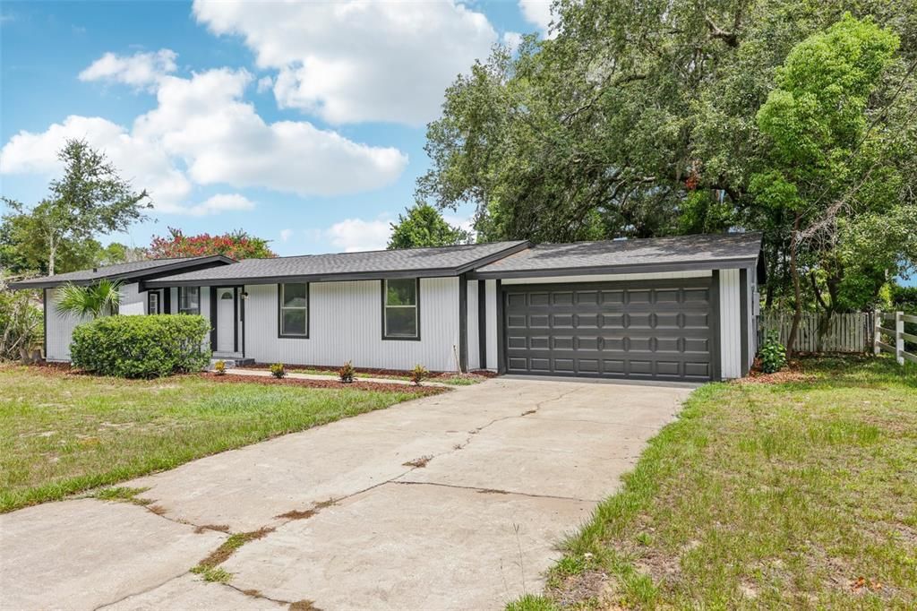 Active With Contract: $265,000 (3 beds, 2 baths, 1440 Square Feet)