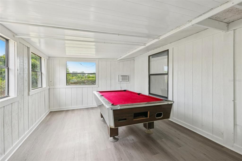 Active With Contract: $265,000 (3 beds, 2 baths, 1440 Square Feet)