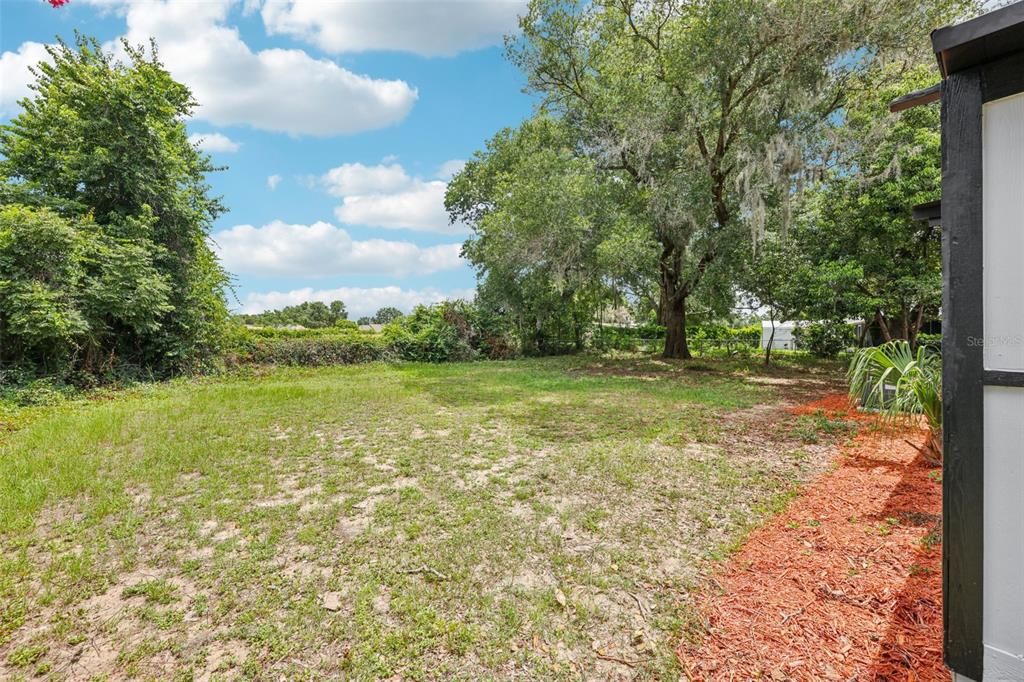 Active With Contract: $265,000 (3 beds, 2 baths, 1440 Square Feet)