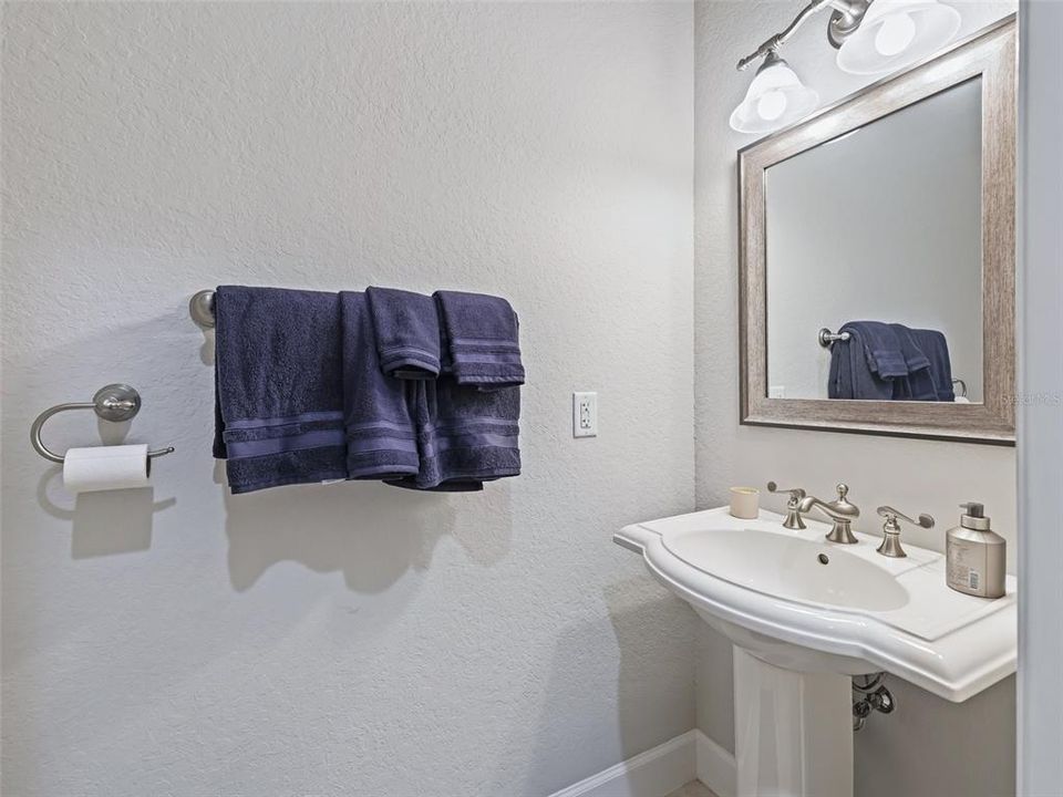 待售: $1,399,000 (3 贝兹, 2 浴室, 2552 平方英尺)