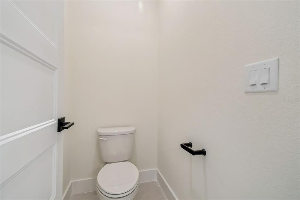 En Venta: $592,990 (3 camas, 2 baños, 2156 Pies cuadrados)