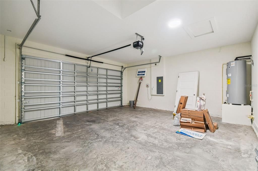 En Venta: $592,990 (3 camas, 2 baños, 2156 Pies cuadrados)