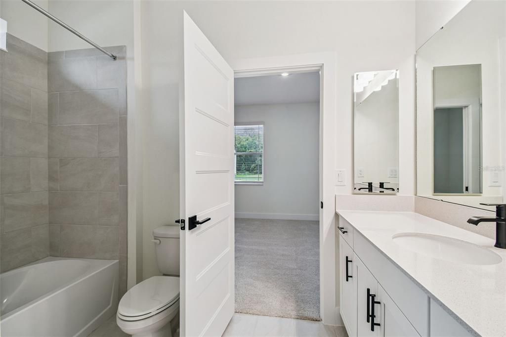 En Venta: $592,990 (3 camas, 2 baños, 2156 Pies cuadrados)