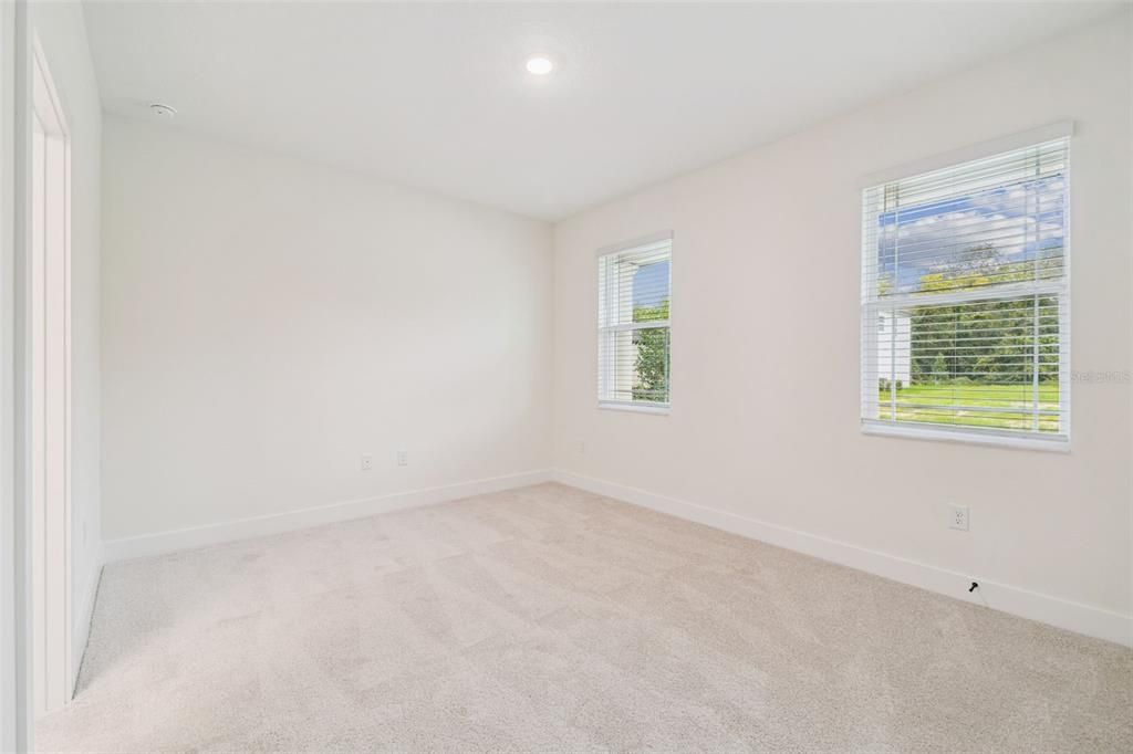 En Venta: $592,990 (3 camas, 2 baños, 2156 Pies cuadrados)