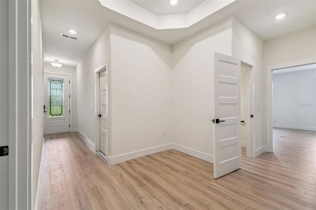 待售: $656,990 (4 贝兹, 3 浴室, 2483 平方英尺)