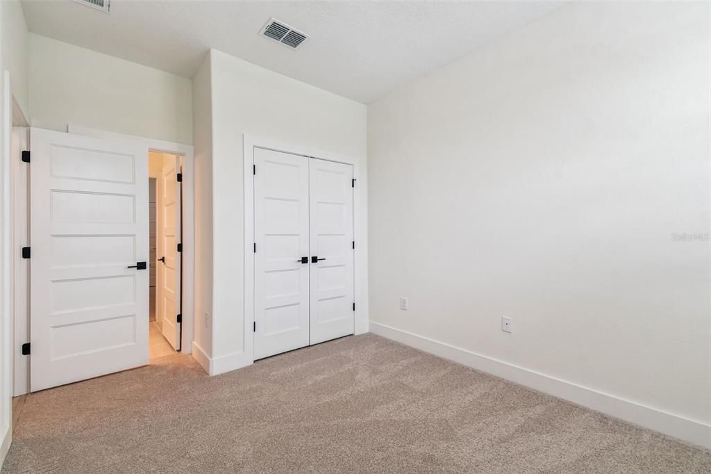 待售: $656,990 (4 贝兹, 3 浴室, 2483 平方英尺)