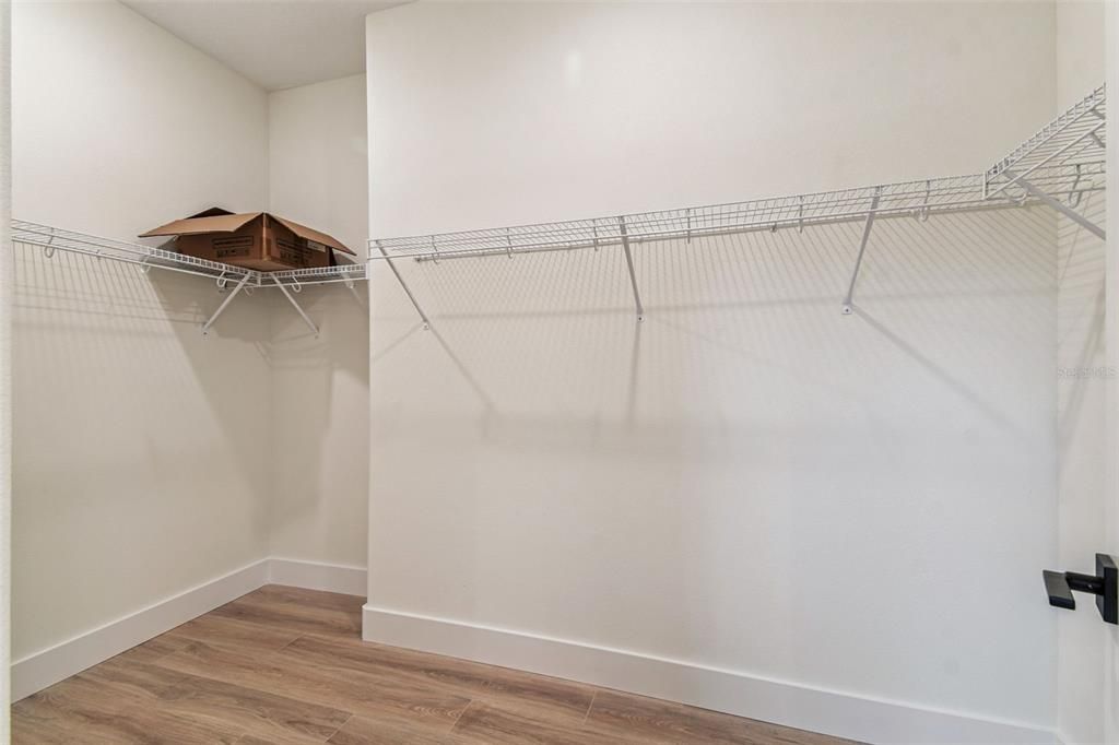 待售: $656,990 (4 贝兹, 3 浴室, 2483 平方英尺)