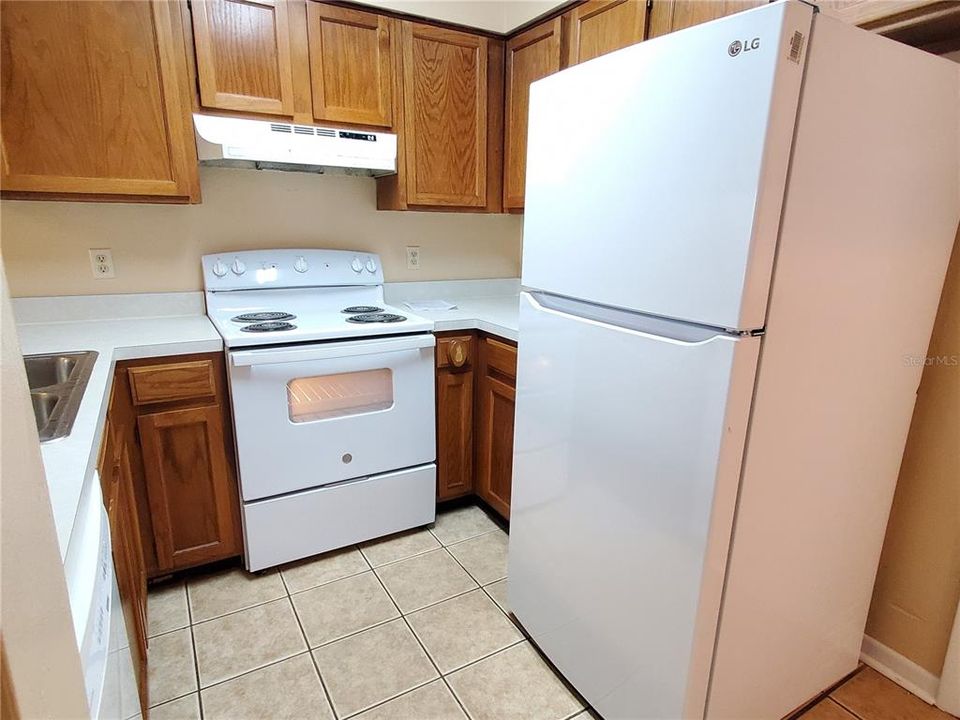 For Sale: $135,000 (2 beds, 1 baths, 900 Square Feet)