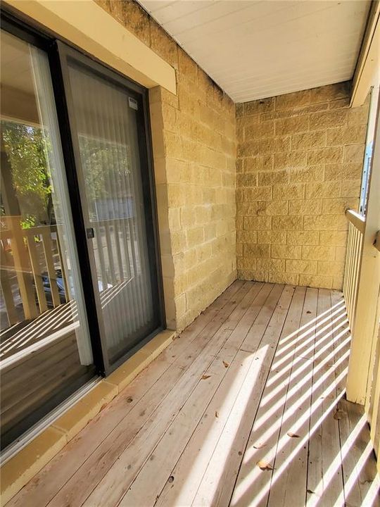 For Sale: $135,000 (2 beds, 1 baths, 900 Square Feet)