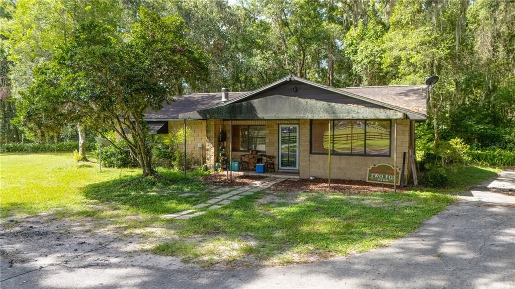 En Venta: $1,200,000 (3 camas, 2 baños, 1420 Pies cuadrados)