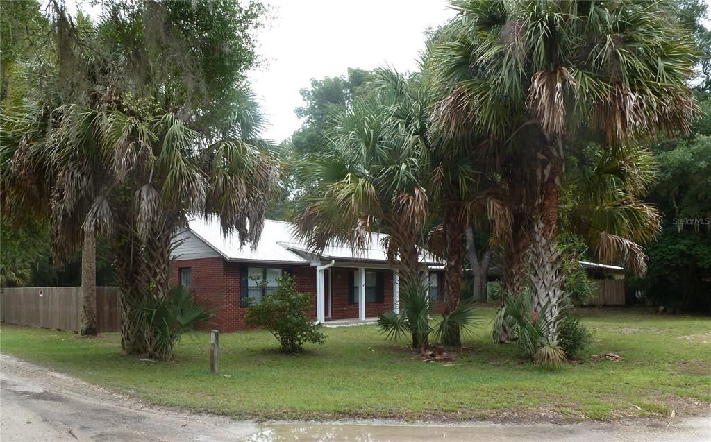 Corner view of house