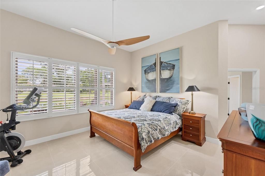 合同活跃: $875,000 (3 贝兹, 3 浴室, 2788 平方英尺)