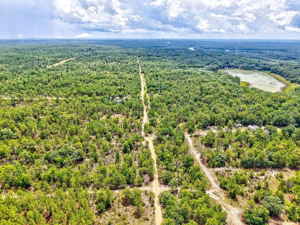 На продажу: $125,000 (9.75 acres)