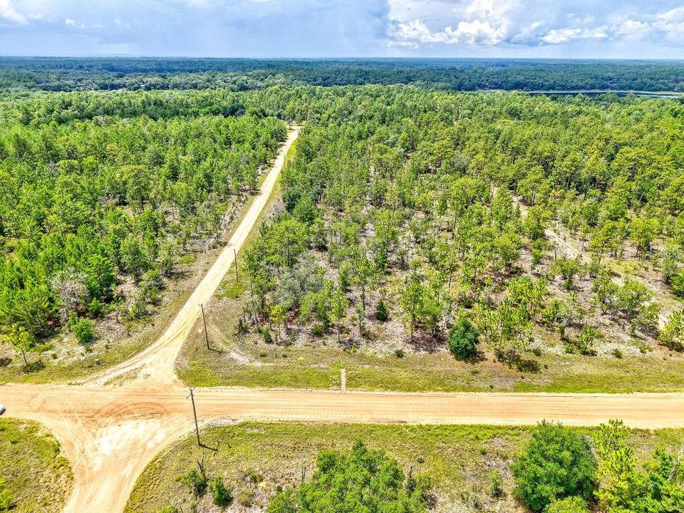 На продажу: $125,000 (9.75 acres)