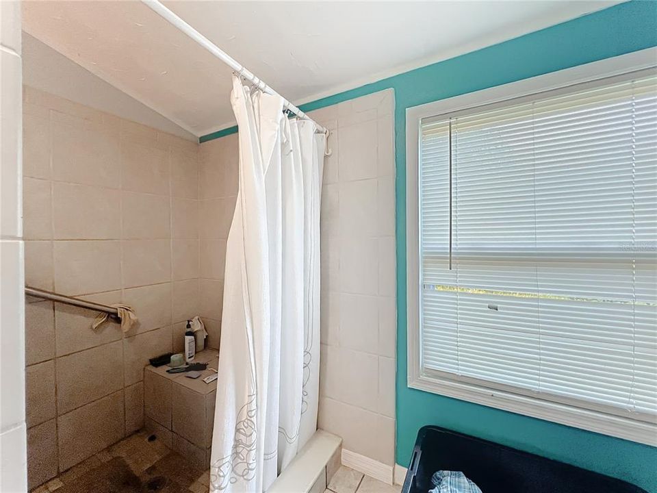 待售: $290,000 (3 贝兹, 2 浴室, 1935 平方英尺)