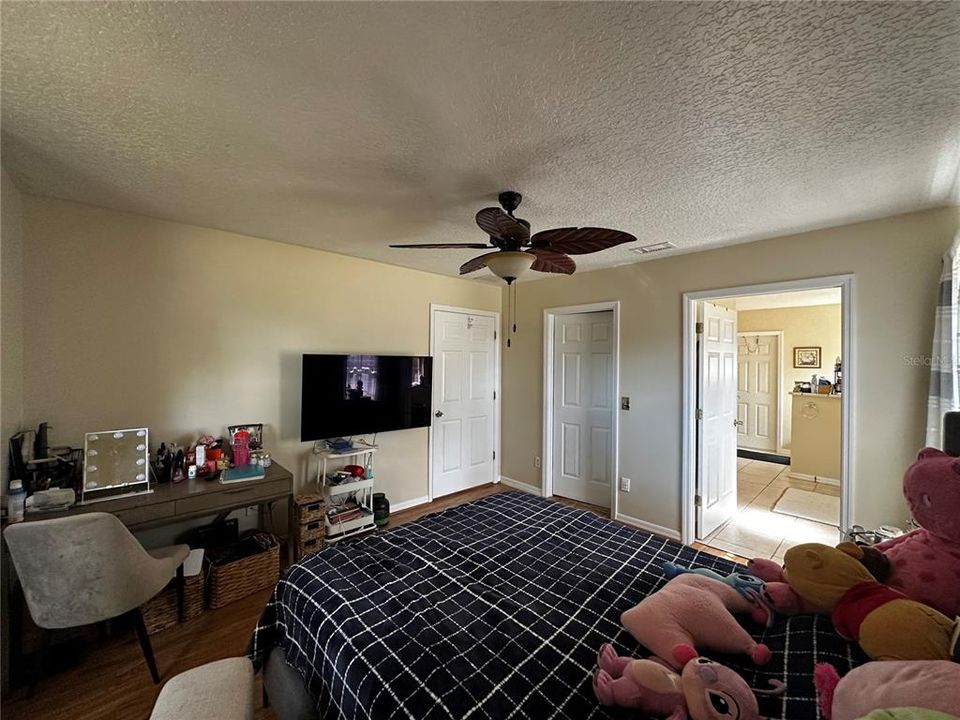 For Sale: $530,000 (3 beds, 2 baths, 1788 Square Feet)