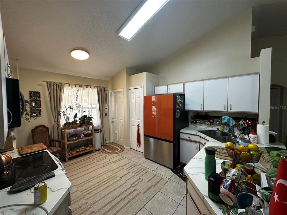 For Sale: $530,000 (3 beds, 2 baths, 1788 Square Feet)