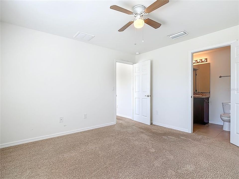 For Sale: $320,000 (4 beds, 2 baths, 1495 Square Feet)