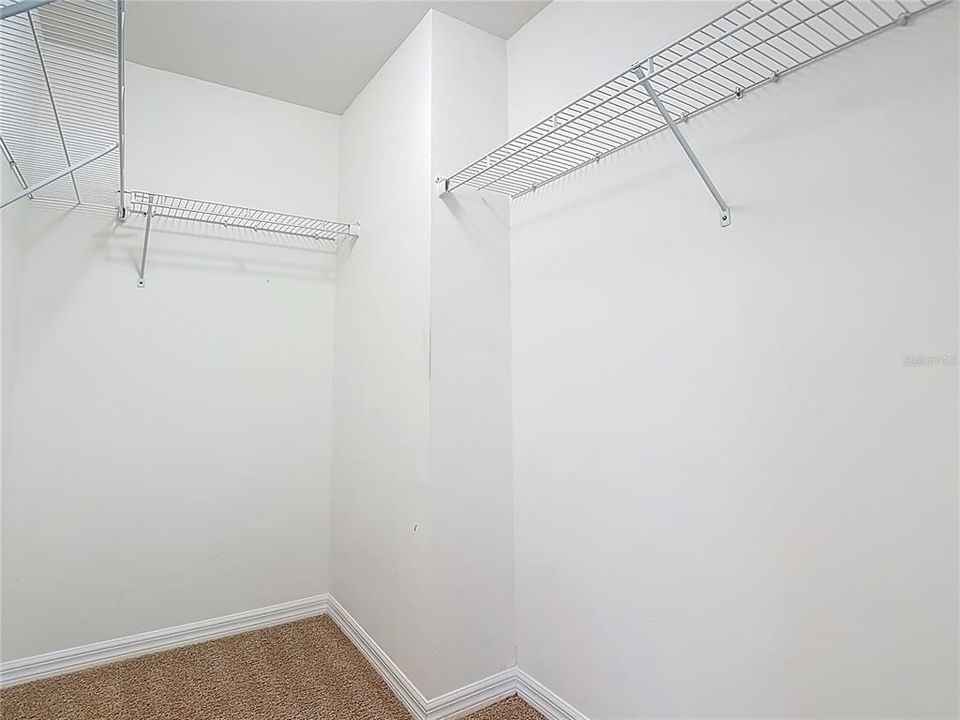 For Sale: $320,000 (4 beds, 2 baths, 1495 Square Feet)