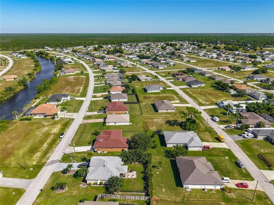 For Sale: $320,000 (4 beds, 2 baths, 1495 Square Feet)