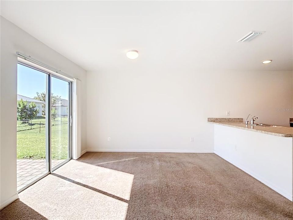 For Sale: $320,000 (4 beds, 2 baths, 1495 Square Feet)