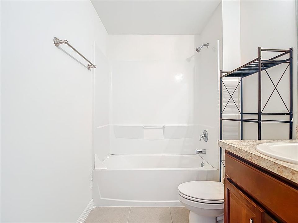 For Sale: $320,000 (4 beds, 2 baths, 1495 Square Feet)