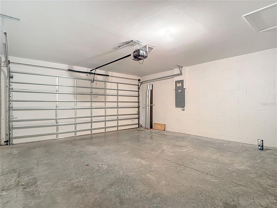 For Sale: $320,000 (4 beds, 2 baths, 1495 Square Feet)