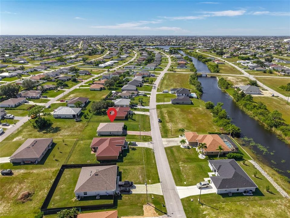 For Sale: $320,000 (4 beds, 2 baths, 1495 Square Feet)