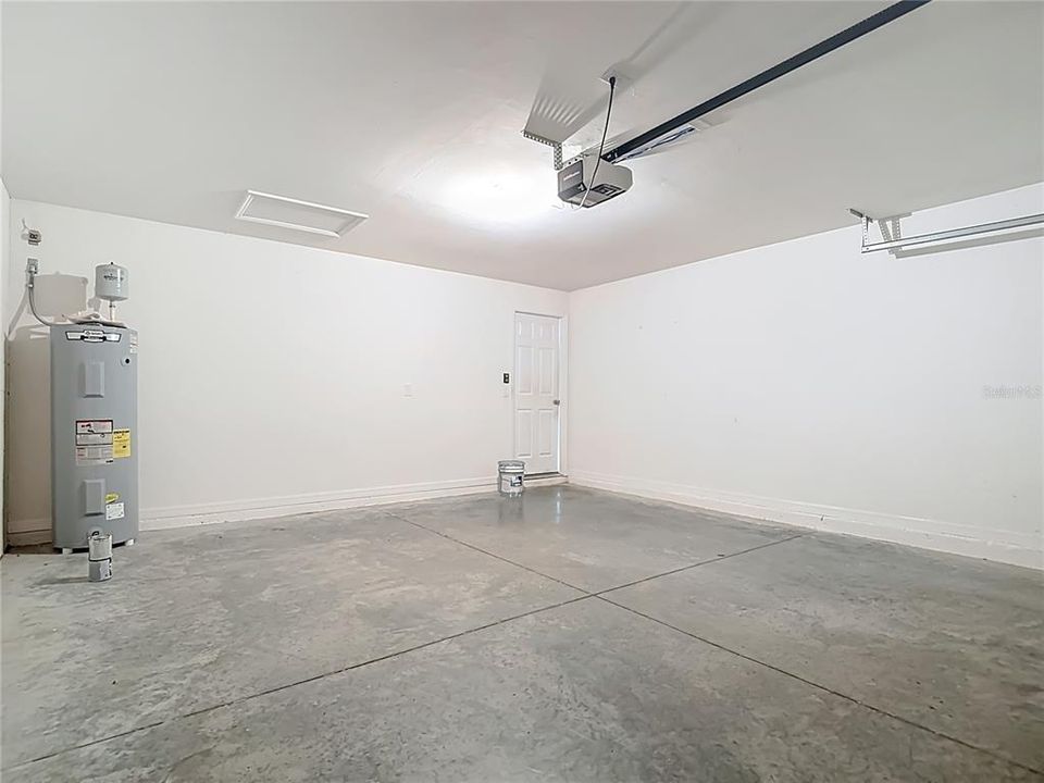 For Sale: $320,000 (4 beds, 2 baths, 1495 Square Feet)