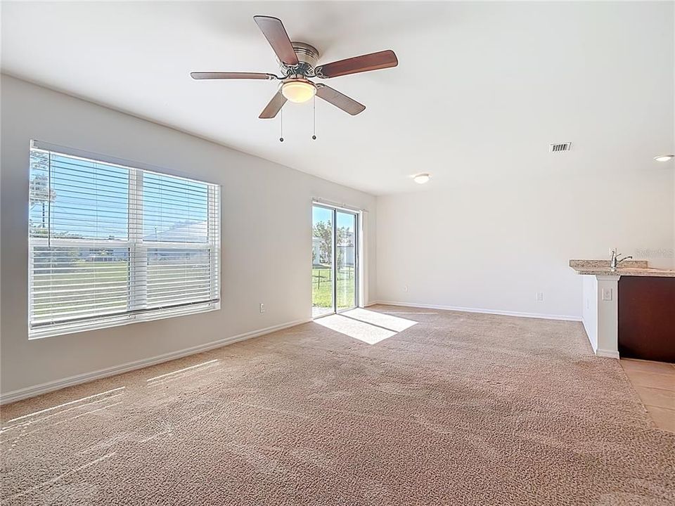 For Sale: $320,000 (4 beds, 2 baths, 1495 Square Feet)