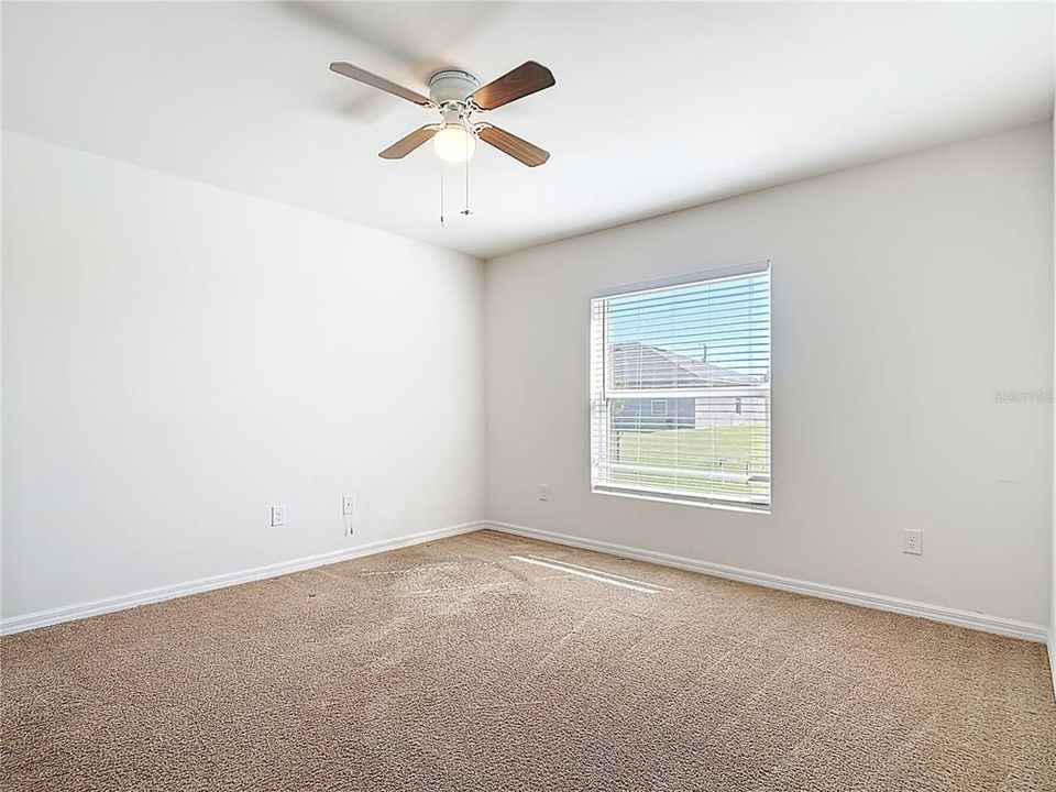 For Sale: $320,000 (4 beds, 2 baths, 1495 Square Feet)