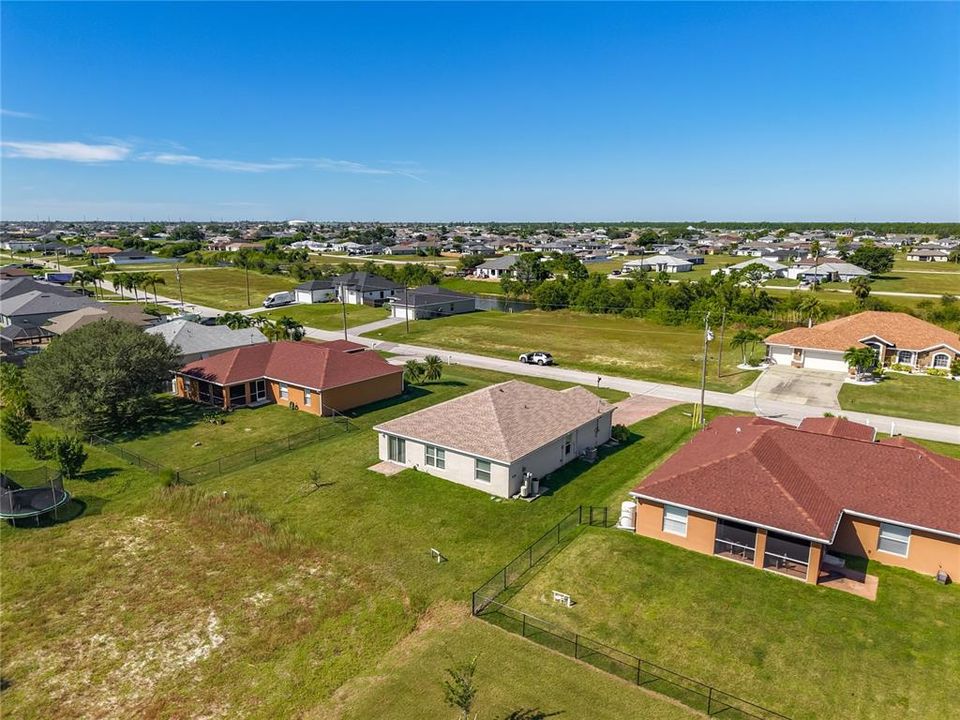 For Sale: $320,000 (4 beds, 2 baths, 1495 Square Feet)