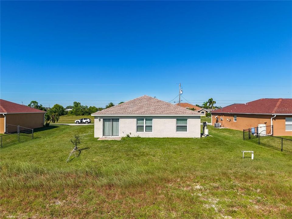 For Sale: $320,000 (4 beds, 2 baths, 1495 Square Feet)