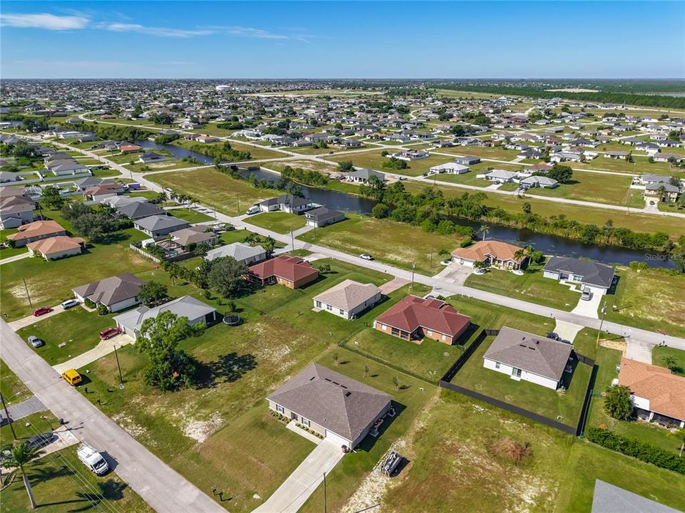 For Sale: $320,000 (4 beds, 2 baths, 1495 Square Feet)