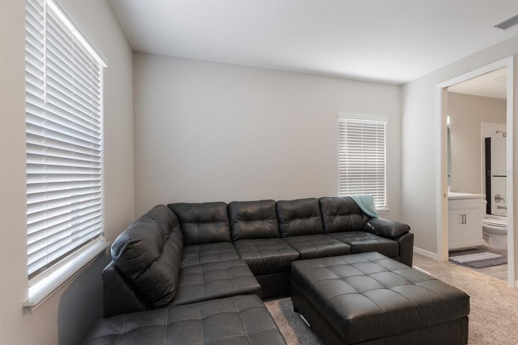 For Rent: $4,650 (4 beds, 3 baths, 2664 Square Feet)