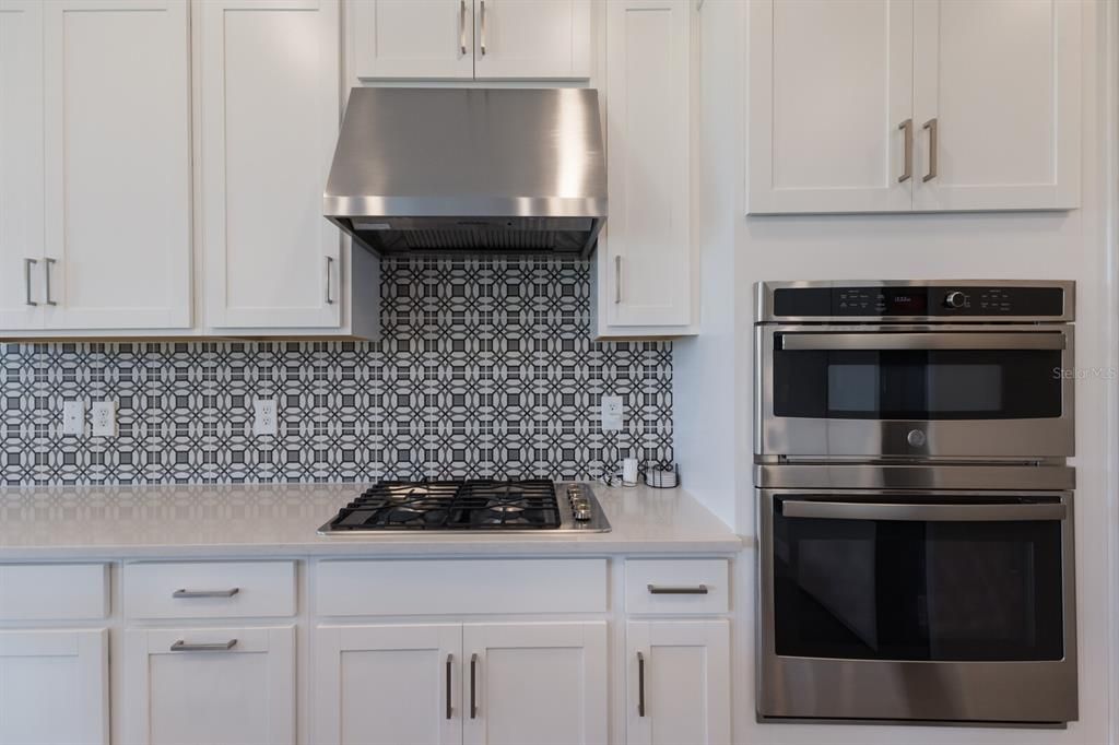 For Rent: $4,650 (4 beds, 3 baths, 2664 Square Feet)