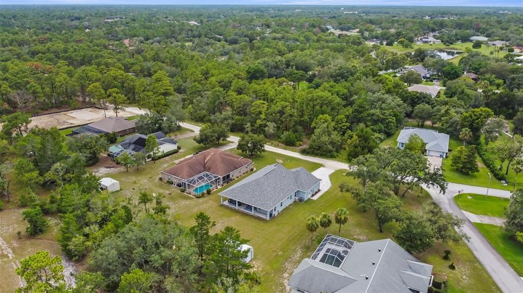 Под контрактом: $564,000 (4 спален, 2 ванн, 2655 Квадратных фут)