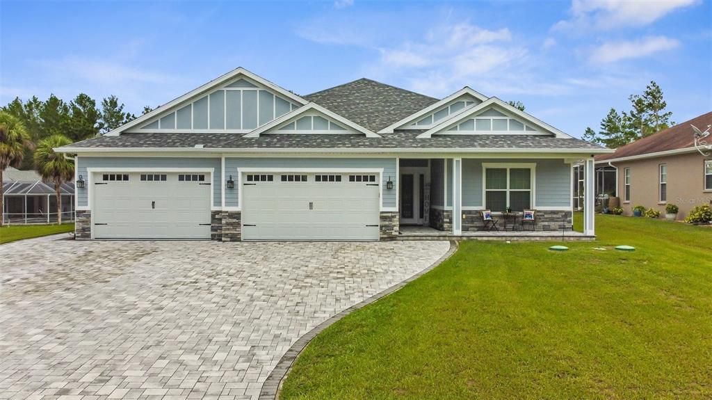 Под контрактом: $564,000 (4 спален, 2 ванн, 2655 Квадратных фут)