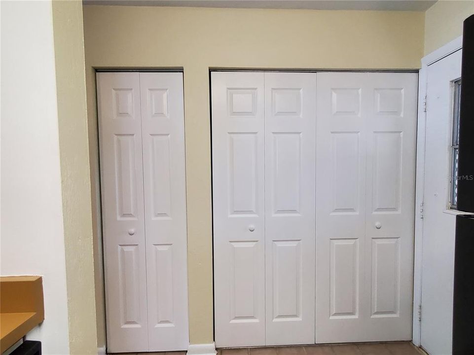 For Sale: $135,000 (2 beds, 1 baths, 940 Square Feet)