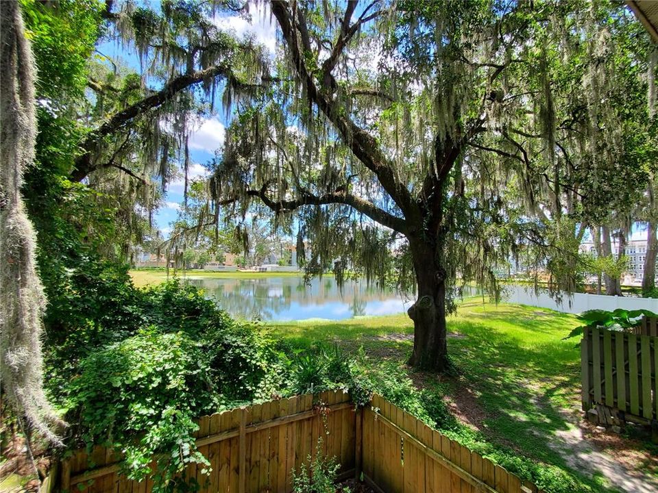 For Sale: $135,000 (2 beds, 1 baths, 940 Square Feet)