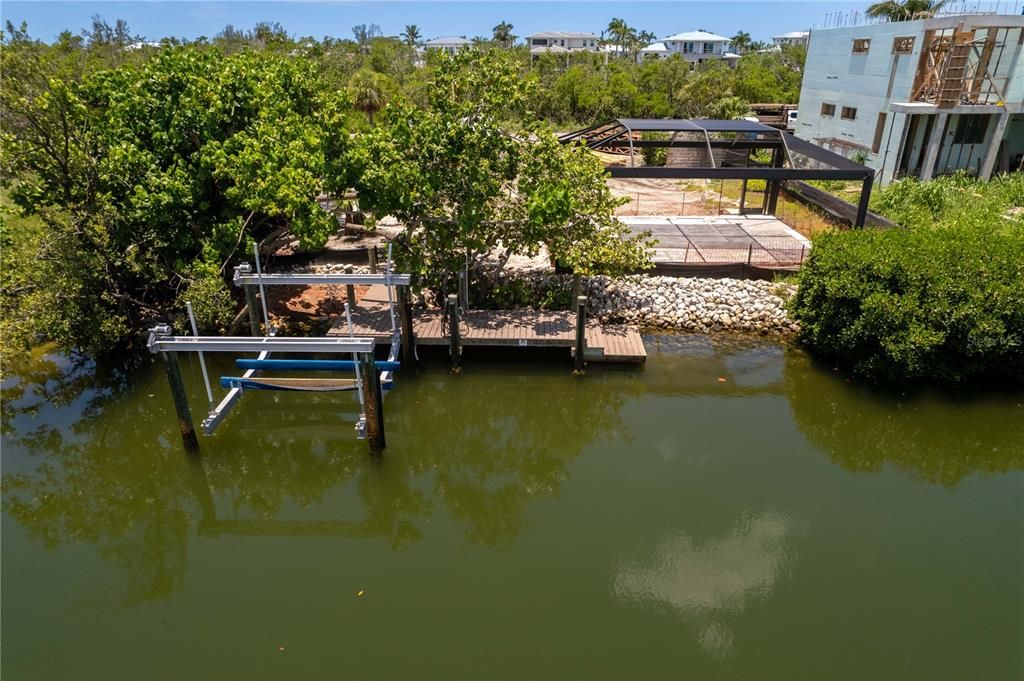 En Venta: $1,295,000 (0.23 acres)