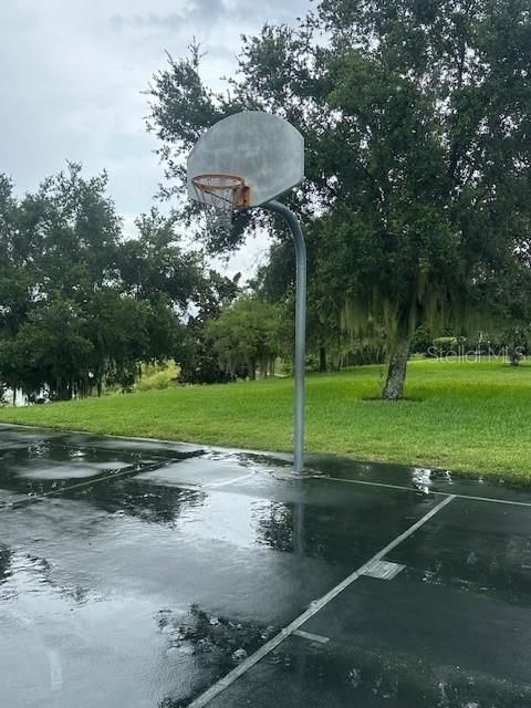 Под контрактом: $321,500 (4 спален, 2 ванн, 1883 Квадратных фут)