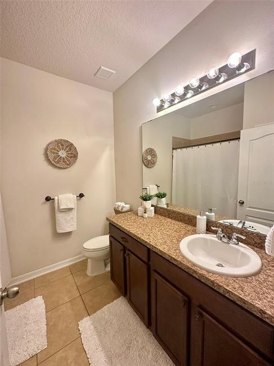 Под контрактом: $321,500 (4 спален, 2 ванн, 1883 Квадратных фут)